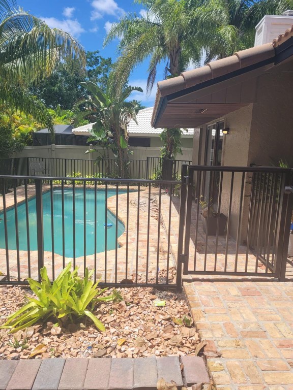 Cypress Run 93-16 B - Residential