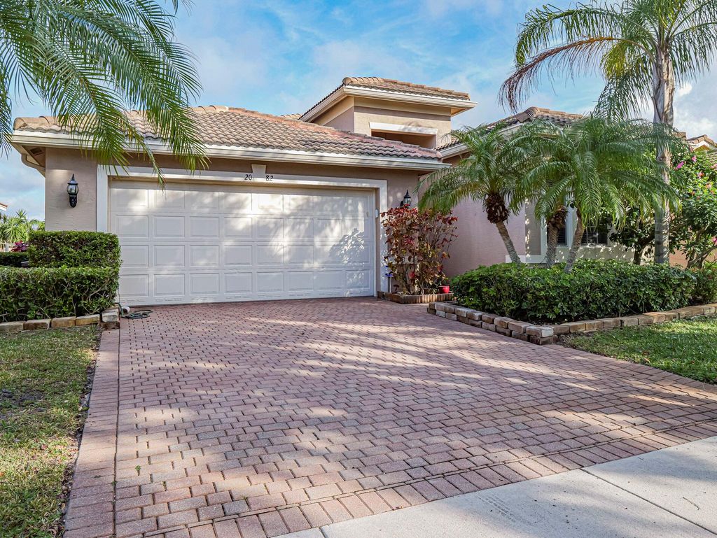 Photo of 2082 Grey Falcon Circle SW, Vero Beach, FL 32962 (MLS # R11145294)