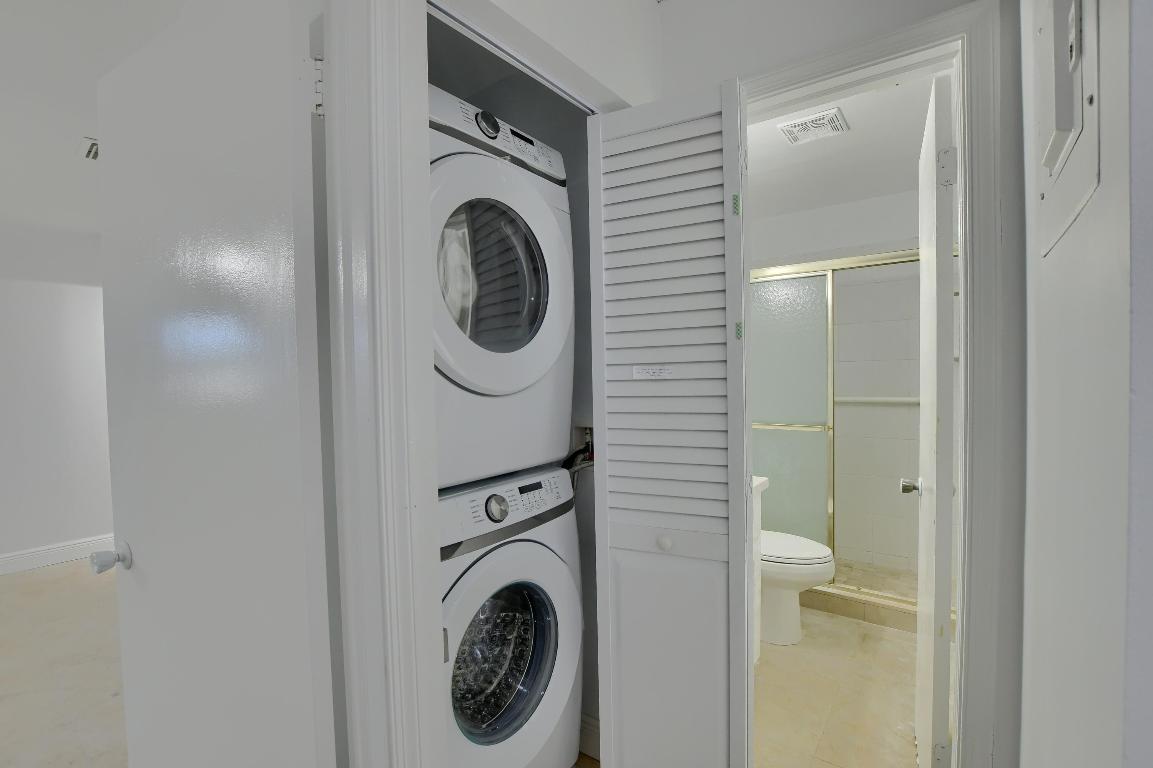 EDGEWOOD CONDOS - Residential Lease