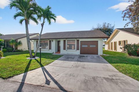 6271 Tall Cypress Circle Greenacres FL 33463