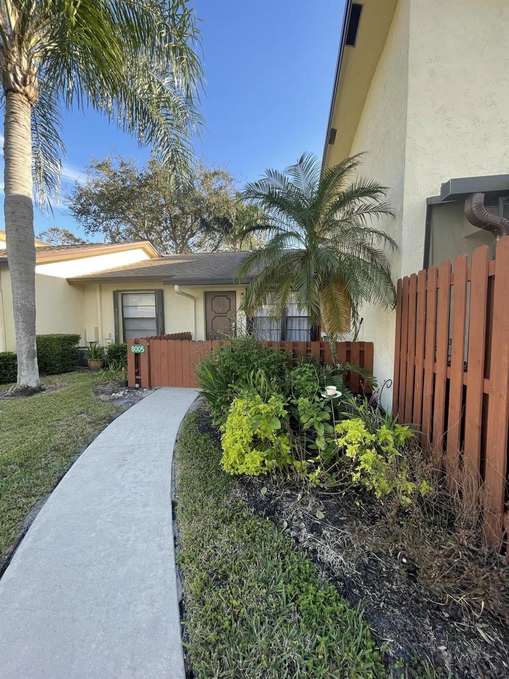 Photo of 8005 SE Villa Circle, Hobe Sound, FL 33455 (MLS # R11059361)