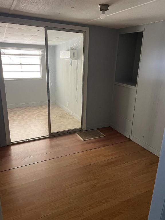 Park City Sec Two-A 61-22 - Residential Lease