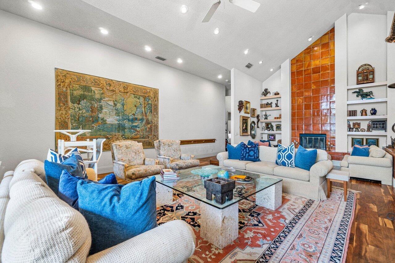 FRENCHMANS CREEK PAR E-3 - Residential