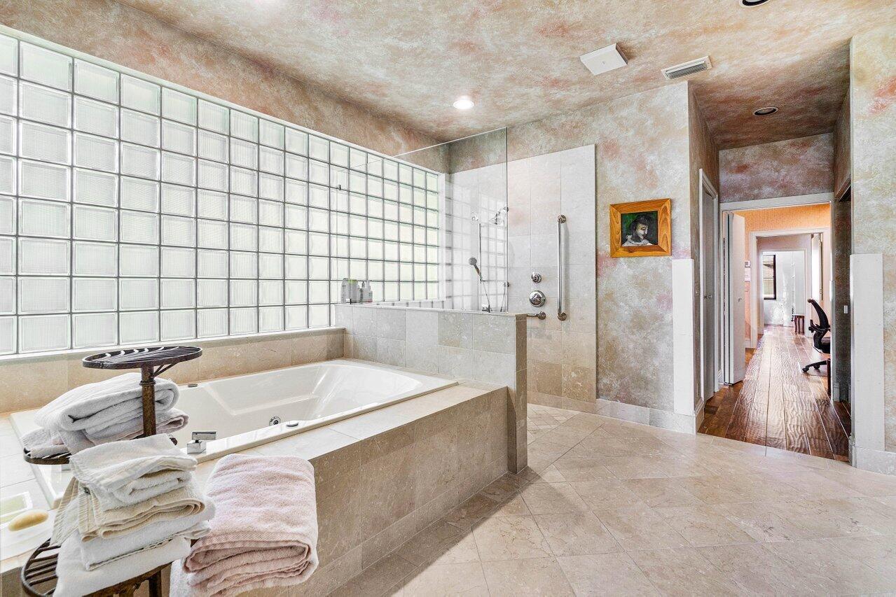 FRENCHMANS CREEK PAR E-3 - Residential