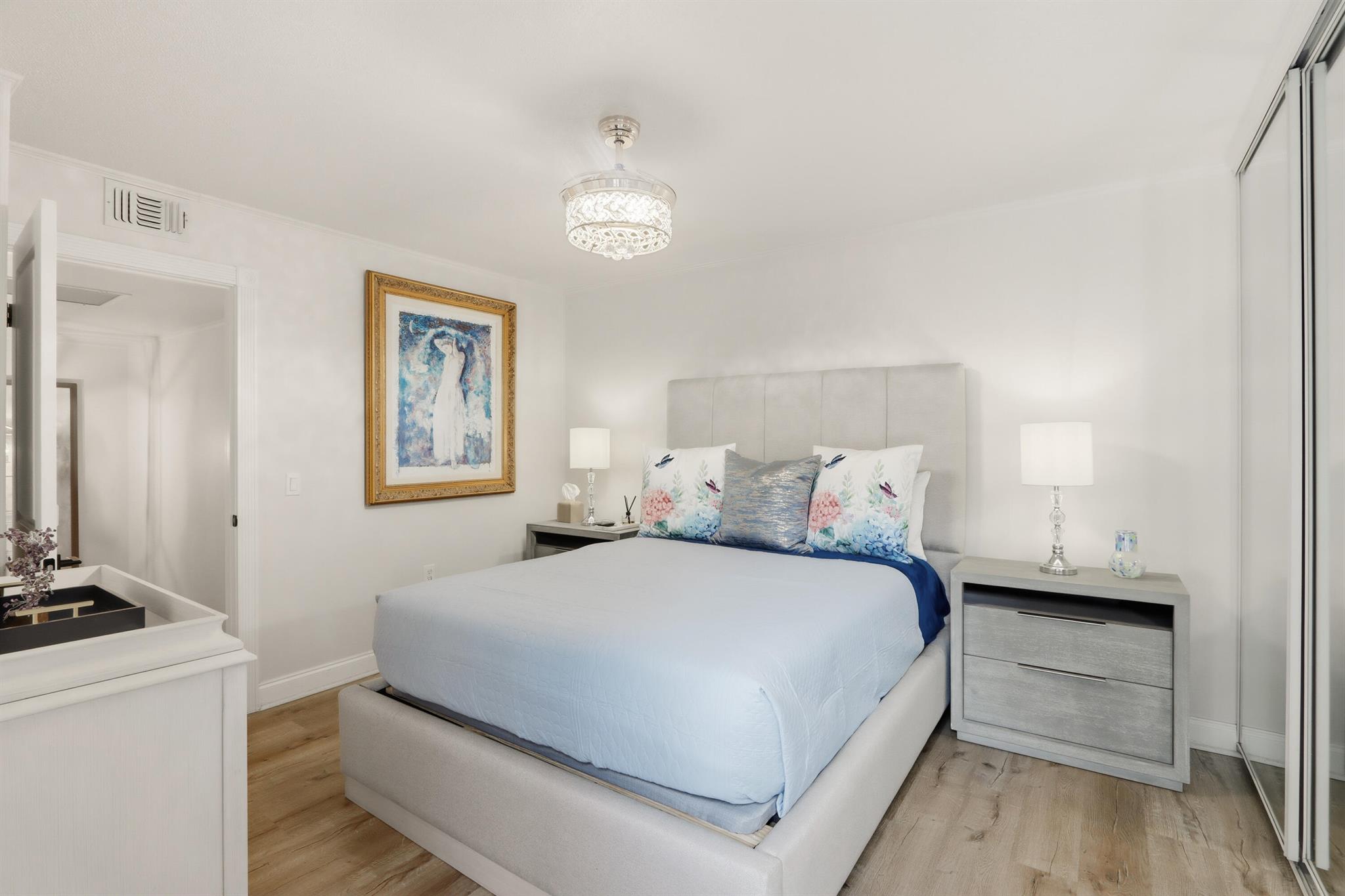 GLENWOOD TWNHS - Residential