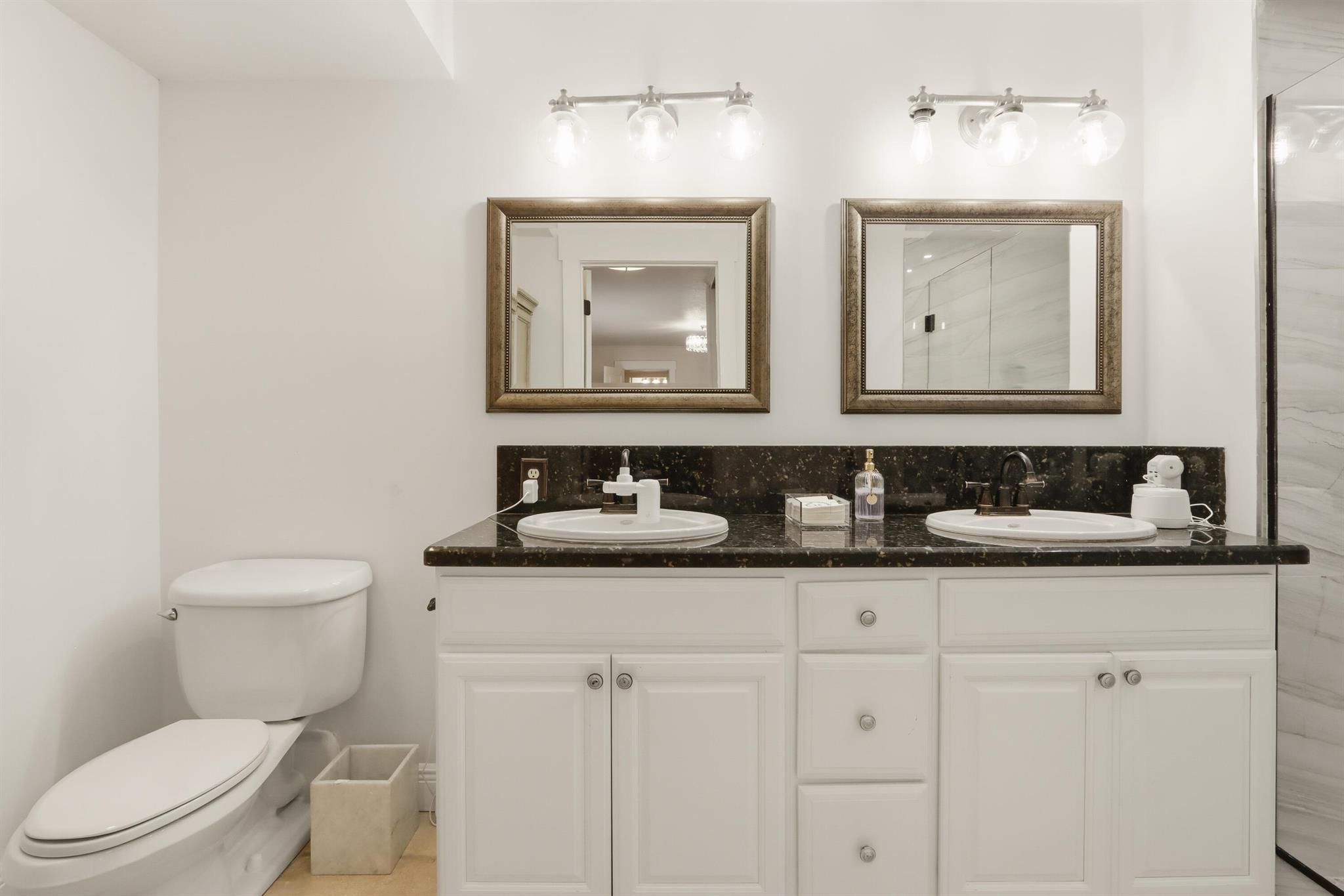 GLENWOOD TWNHS - Residential