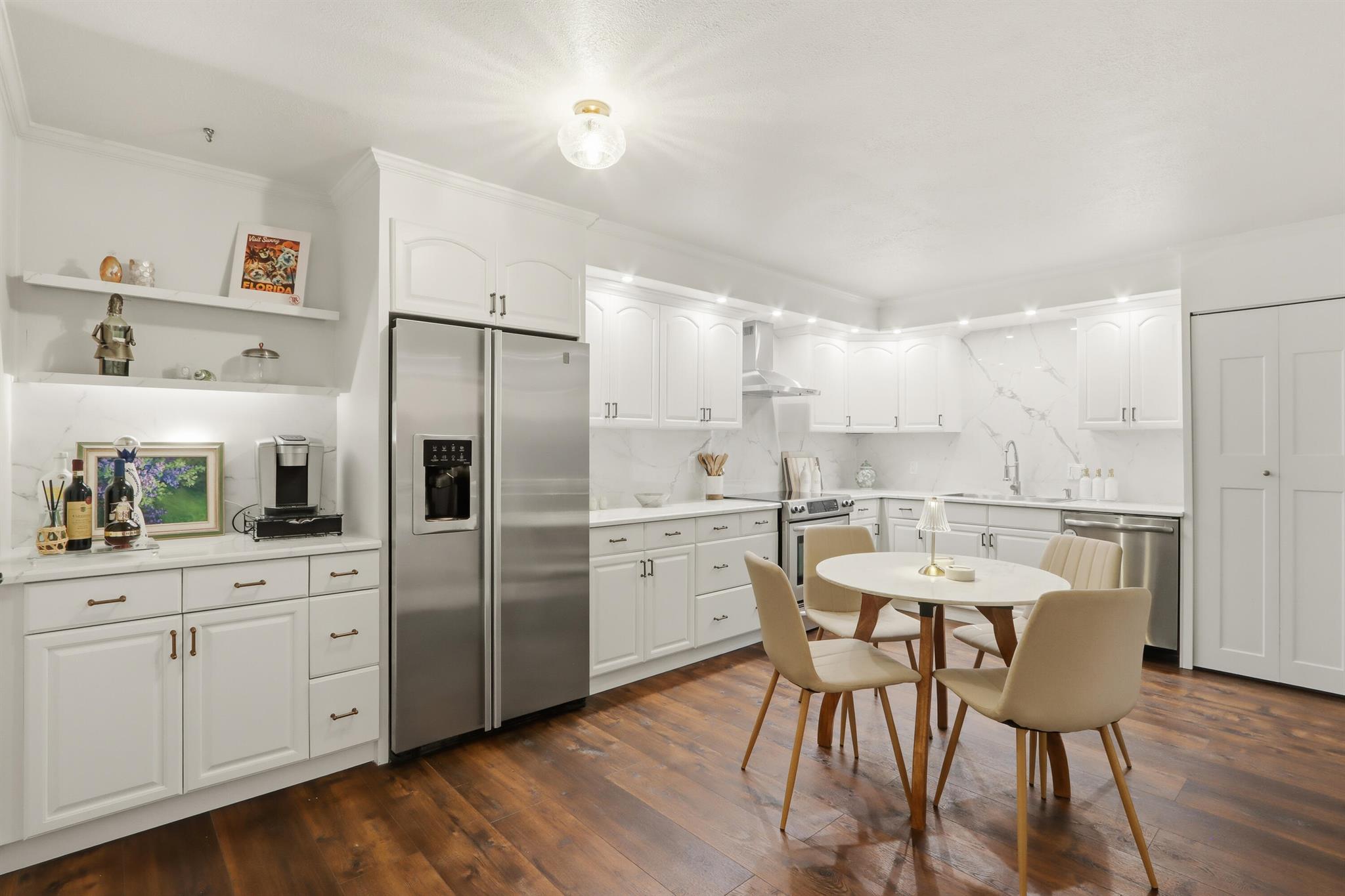 GLENWOOD TWNHS - Residential