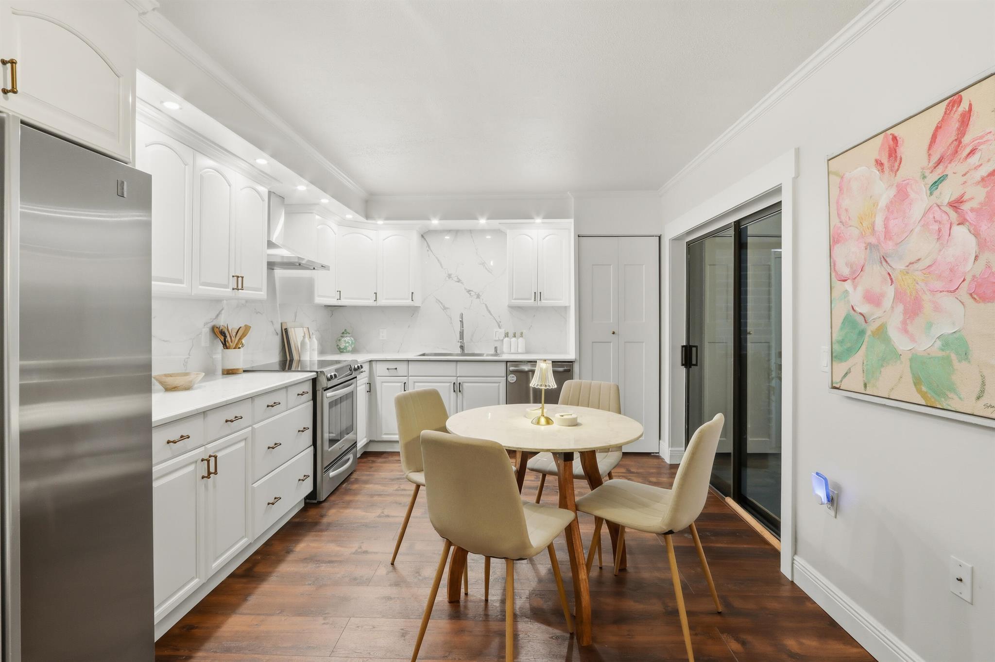 GLENWOOD TWNHS - Residential