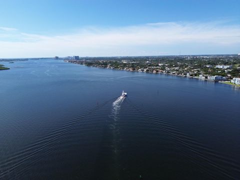 A home in North Palm Beach