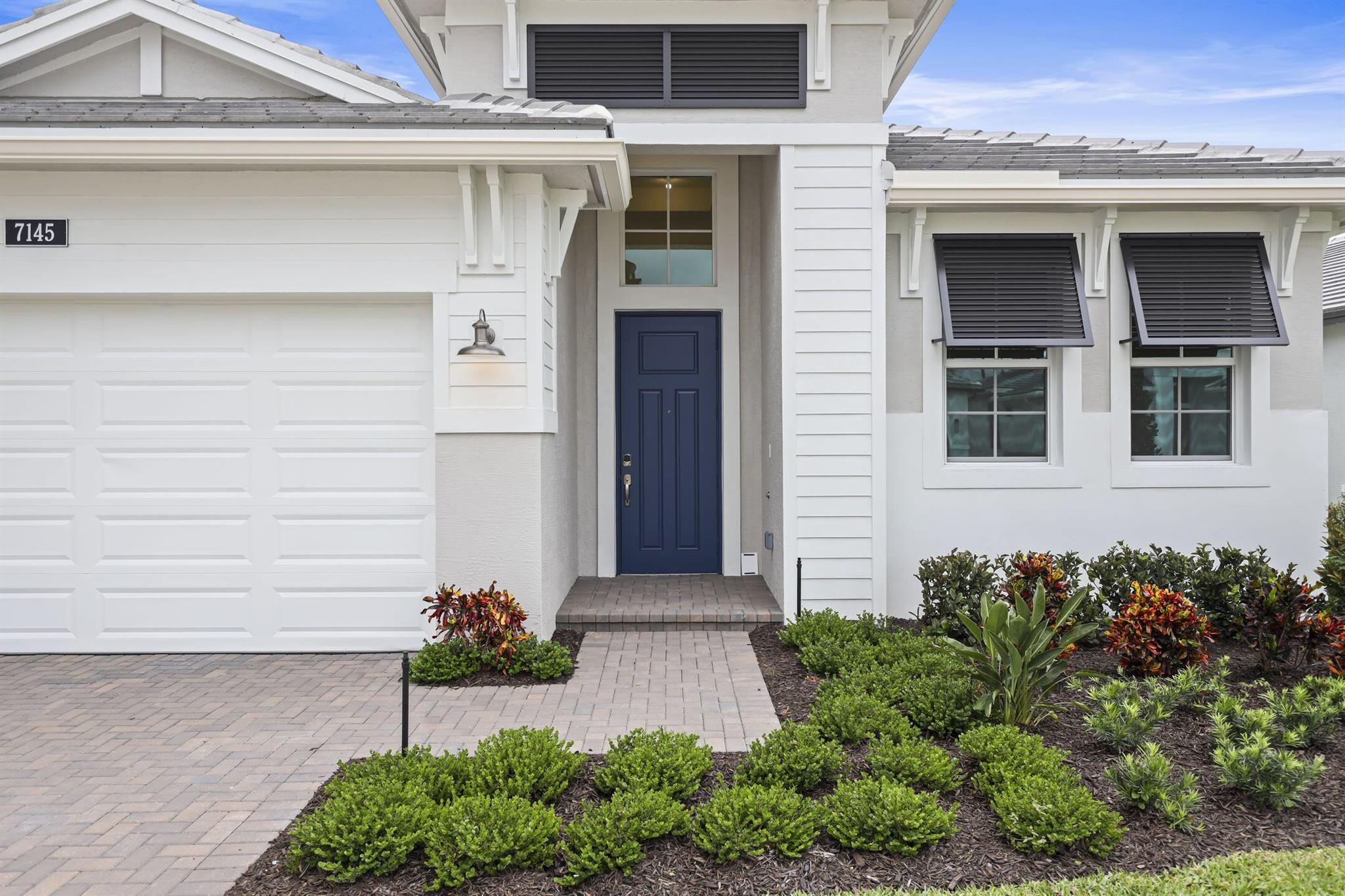 7145 SE Amalfi Lane