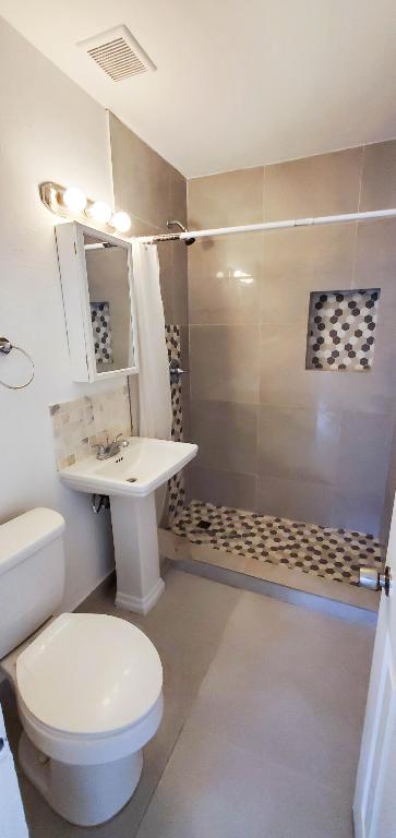 POMPANO BEACH HIGHLANDS 4TH SEC - Residential Lease