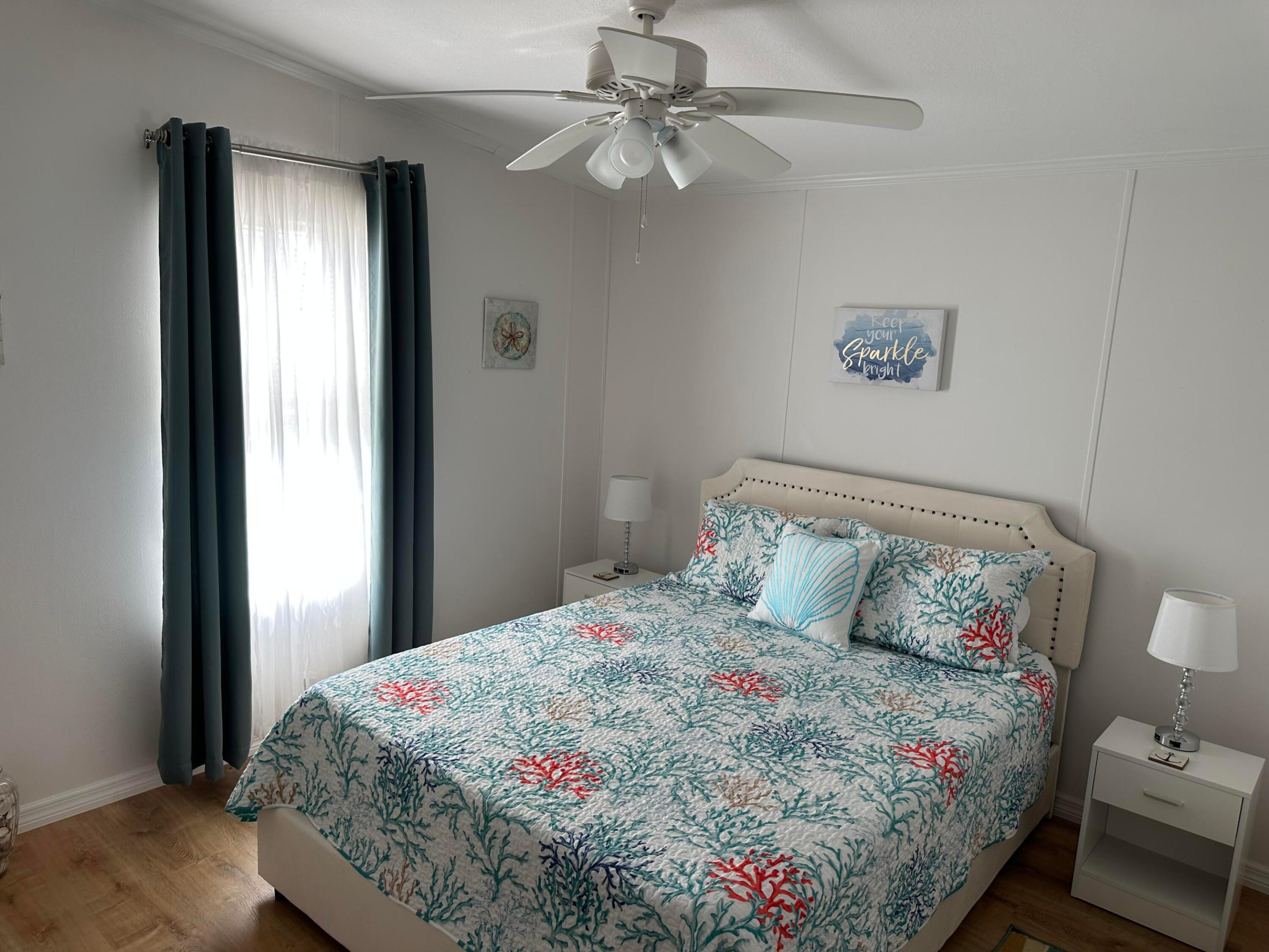 TROPICAL ISLES - Residential