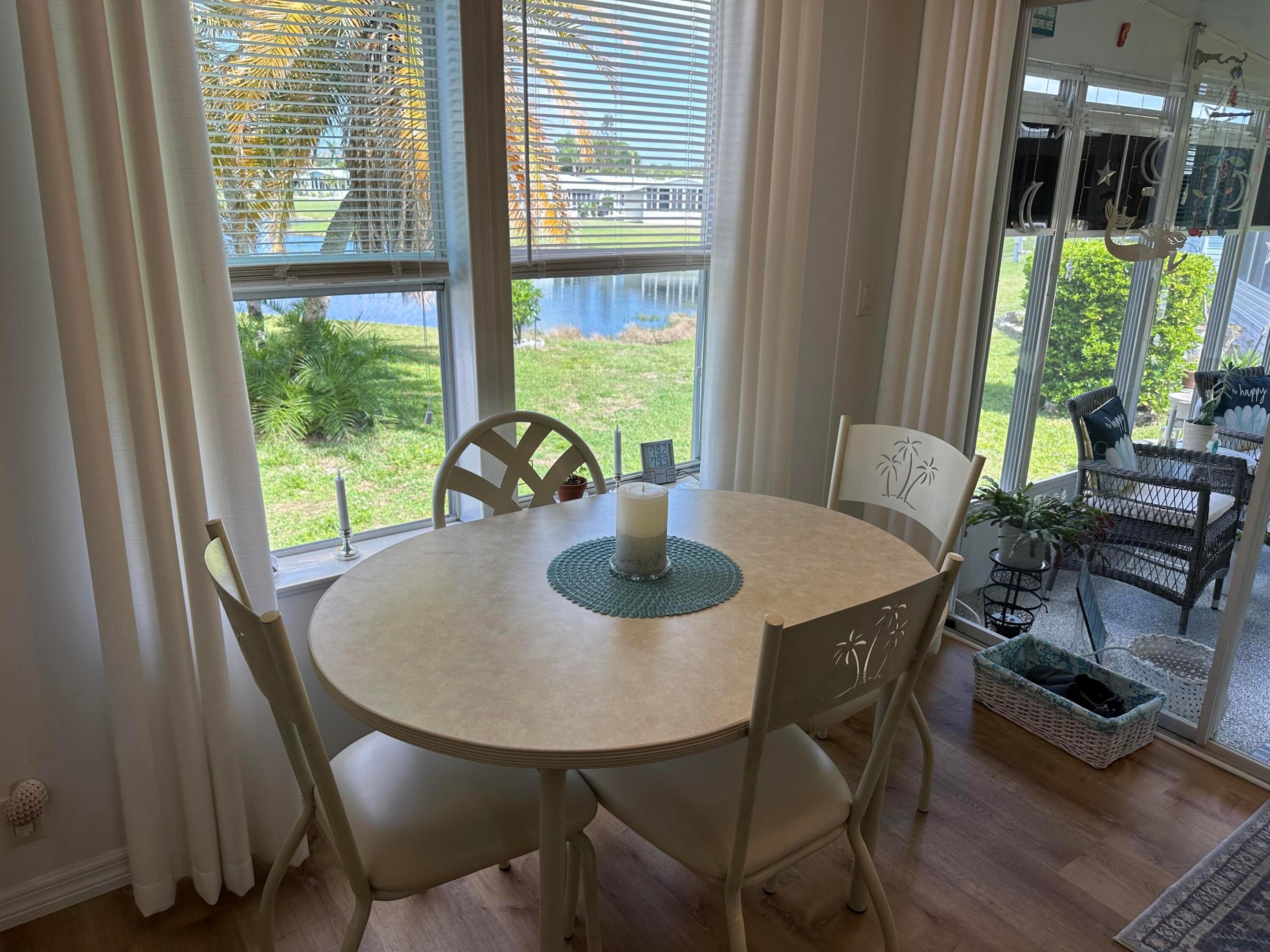 TROPICAL ISLES - Residential