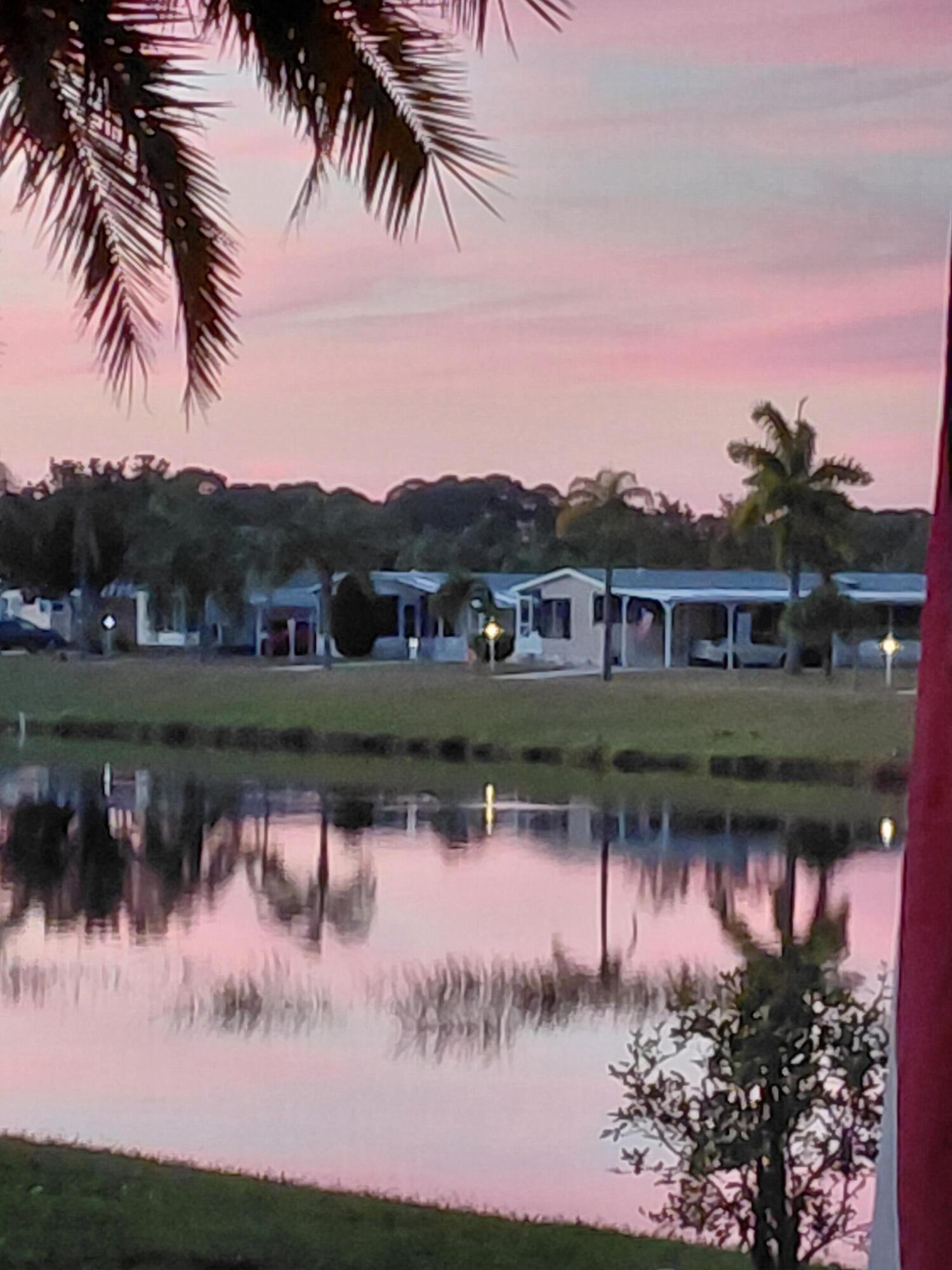 TROPICAL ISLES - Residential