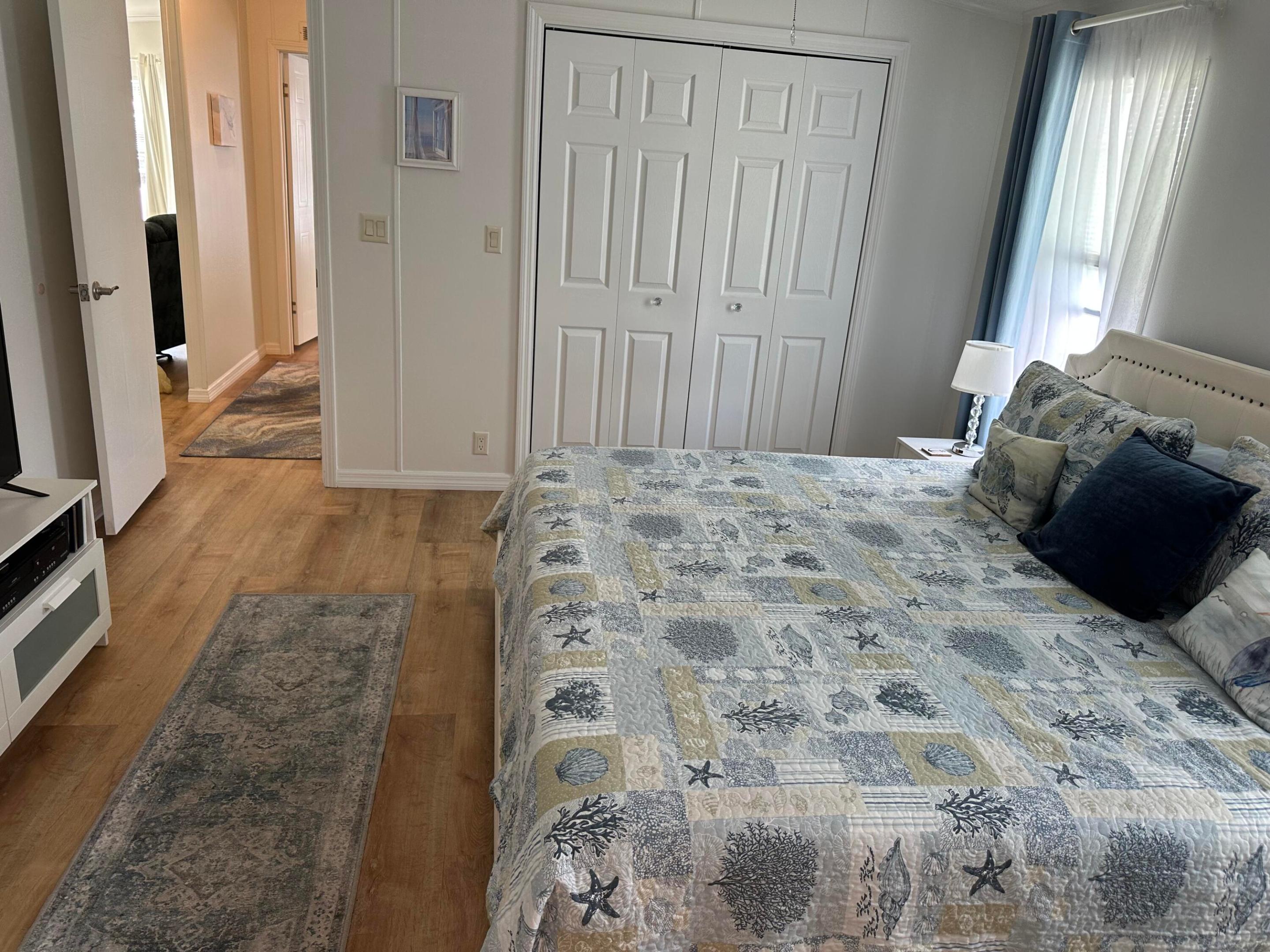 TROPICAL ISLES - Residential