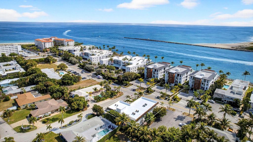 Photo of 201 Inlet Way, West Palm Beach, FL 33404 (MLS # F10552347)