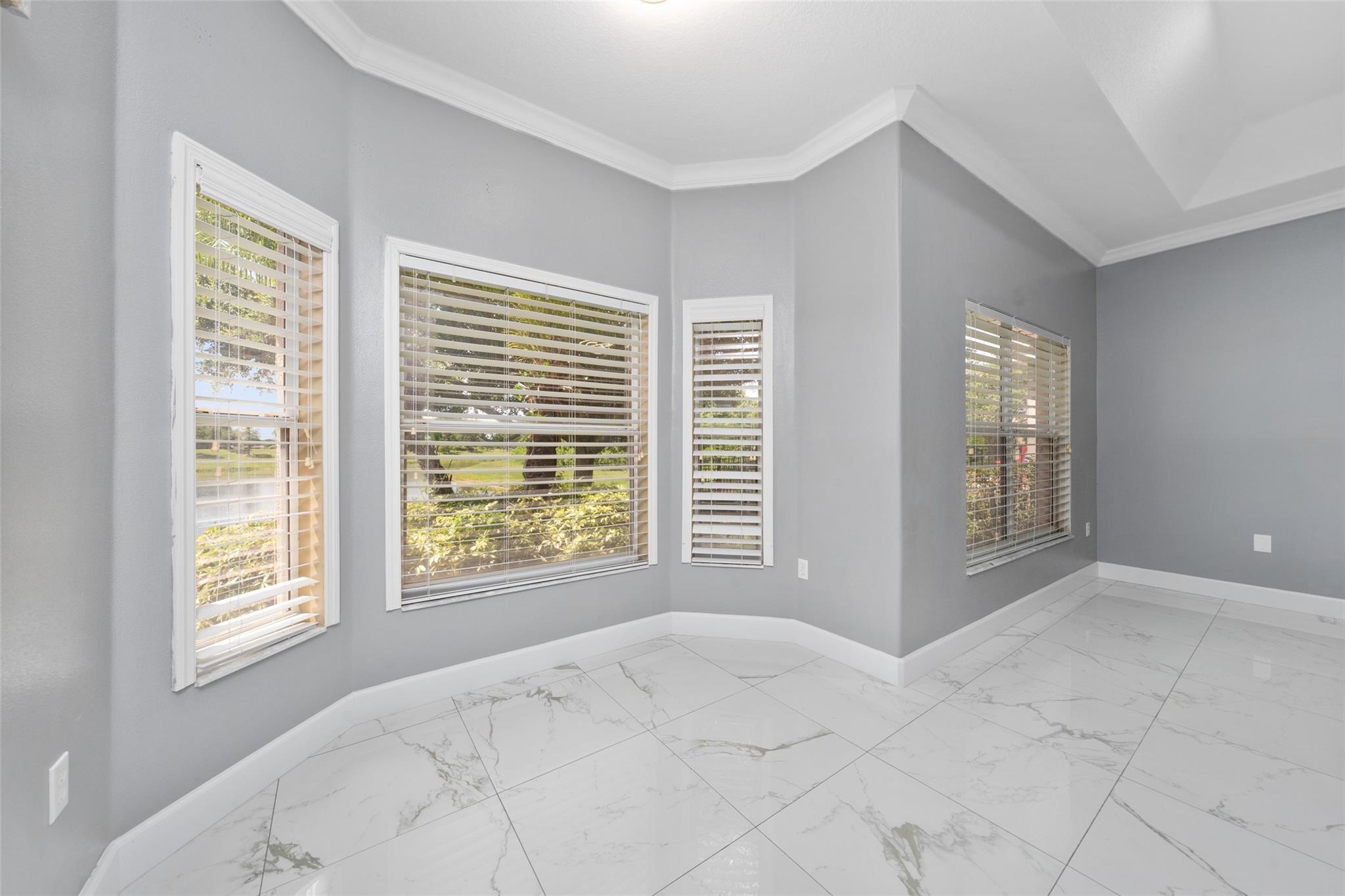 BELLALAGO - Residential