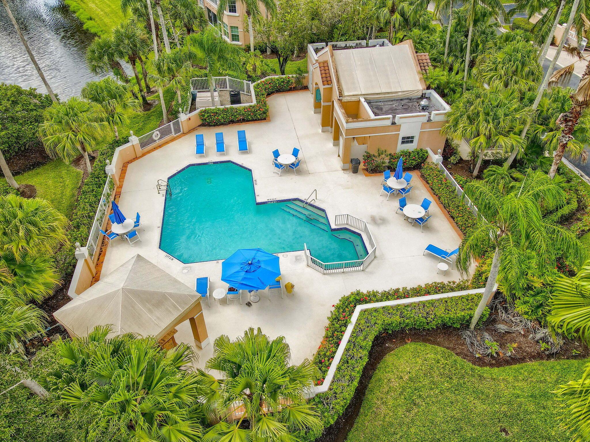 LEGENDS CONDO - Residential