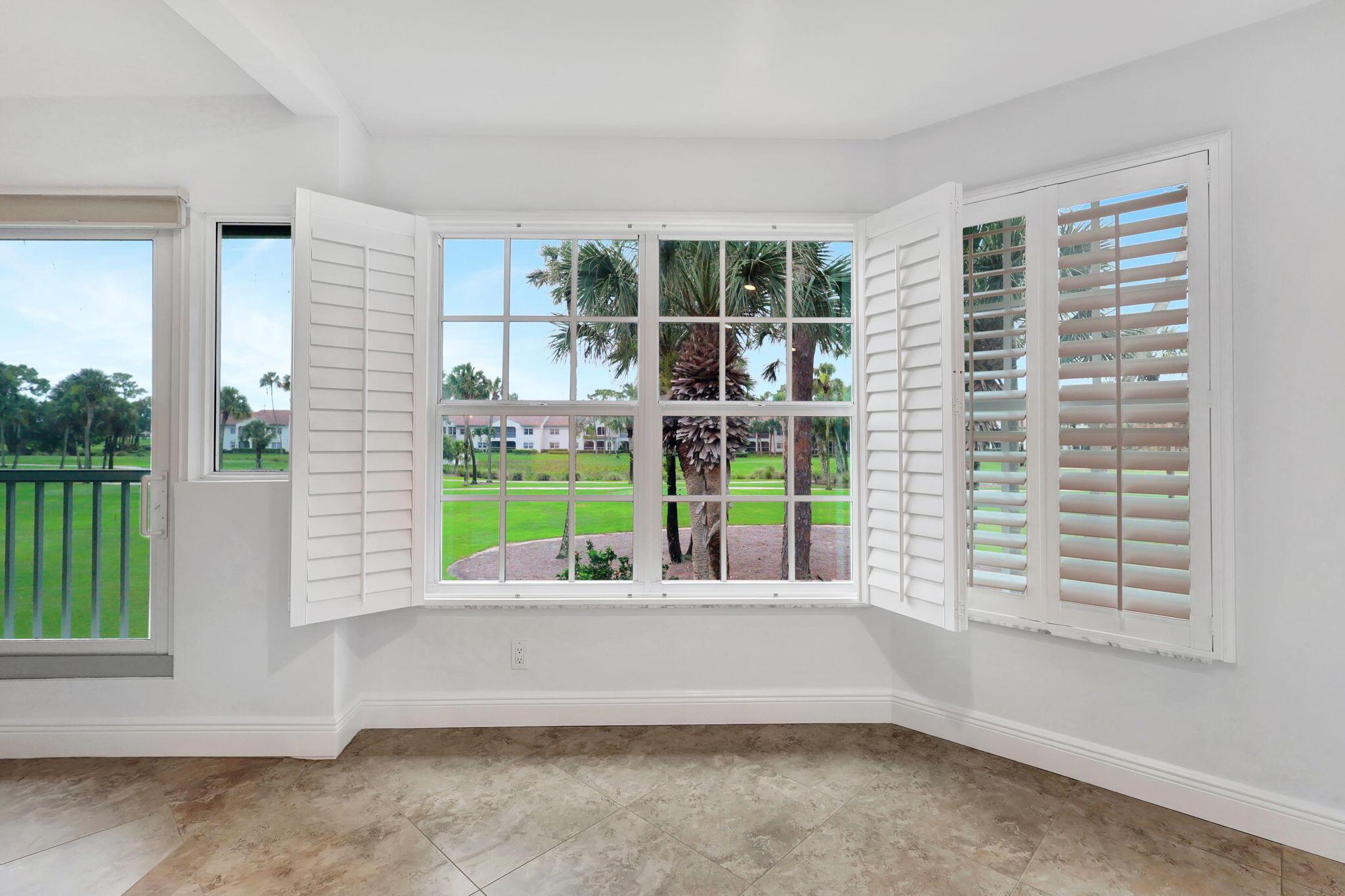 LEGENDS CONDO - Residential