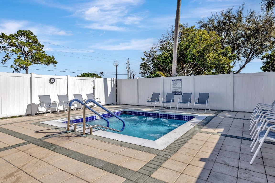 CYPRESS BEND - Residential