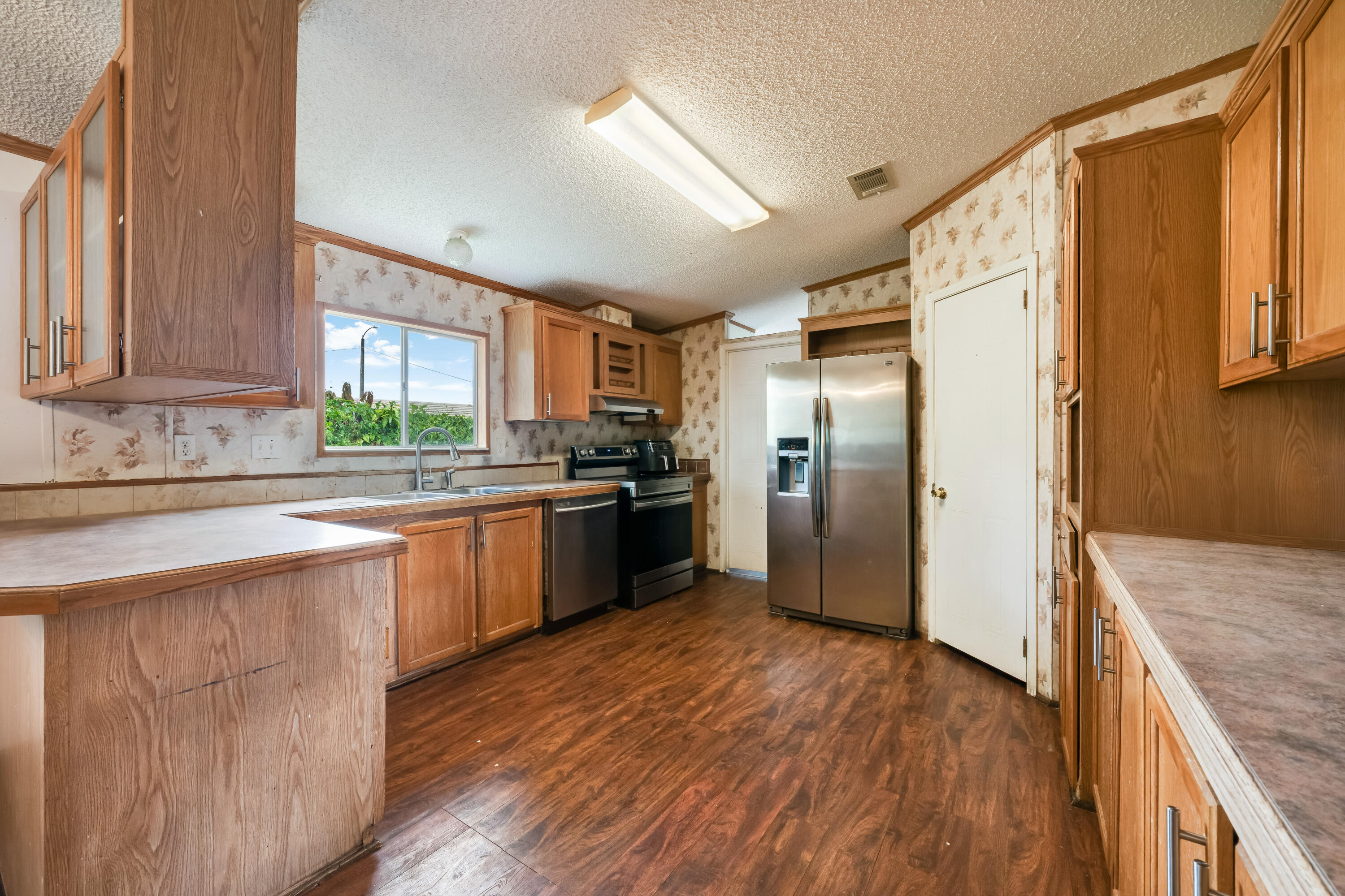 220 NE 12th Avenue 44