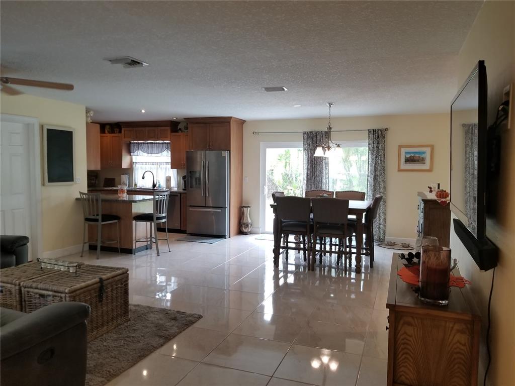 The Country III 85-38 B - Residential