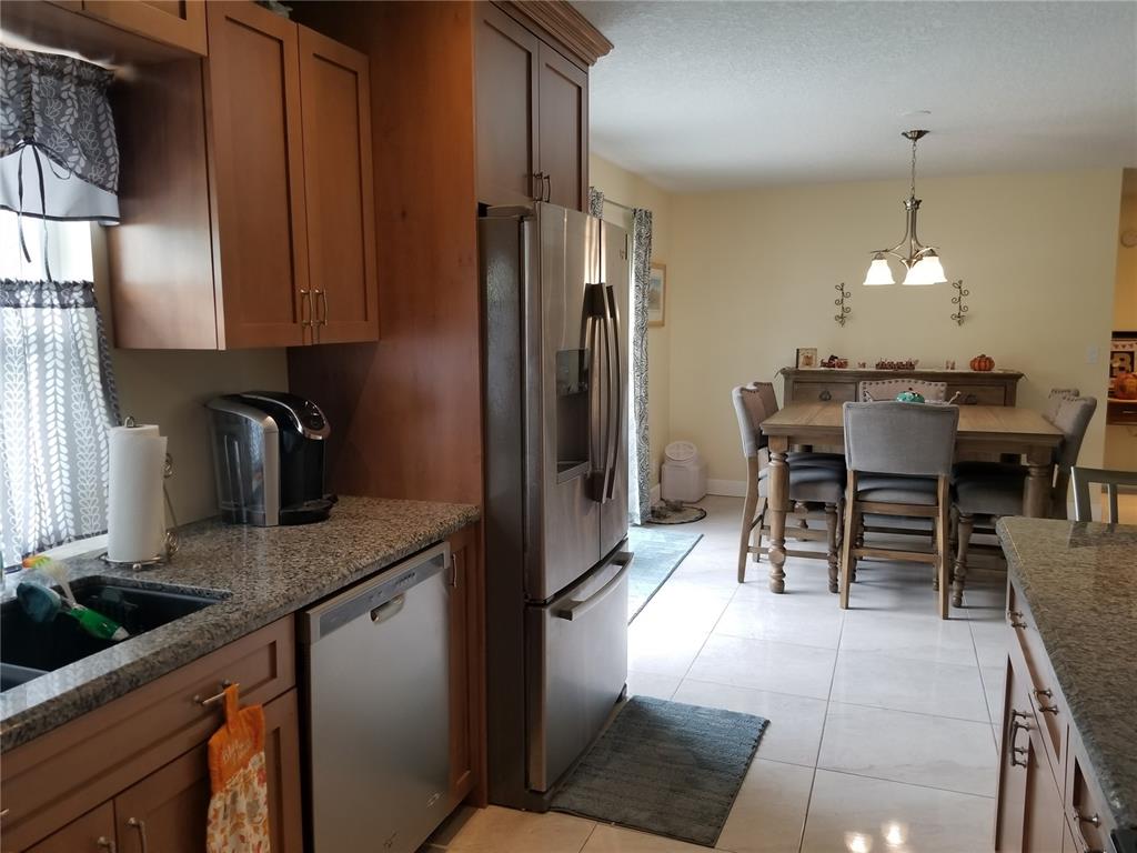 The Country III 85-38 B - Residential