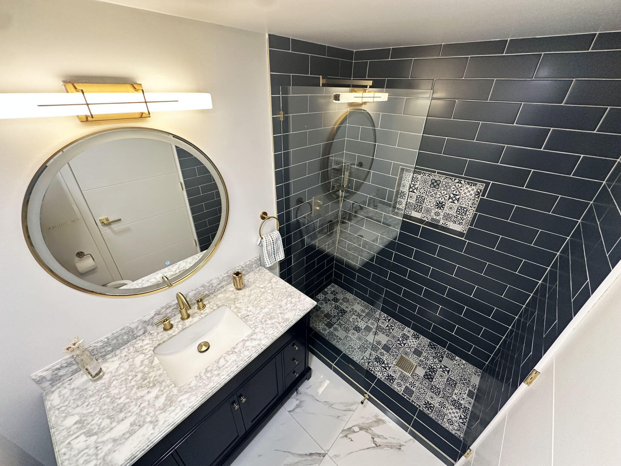 MYKONOS COURT OF BOCA GOLF & TENNIS CLUB - Residential