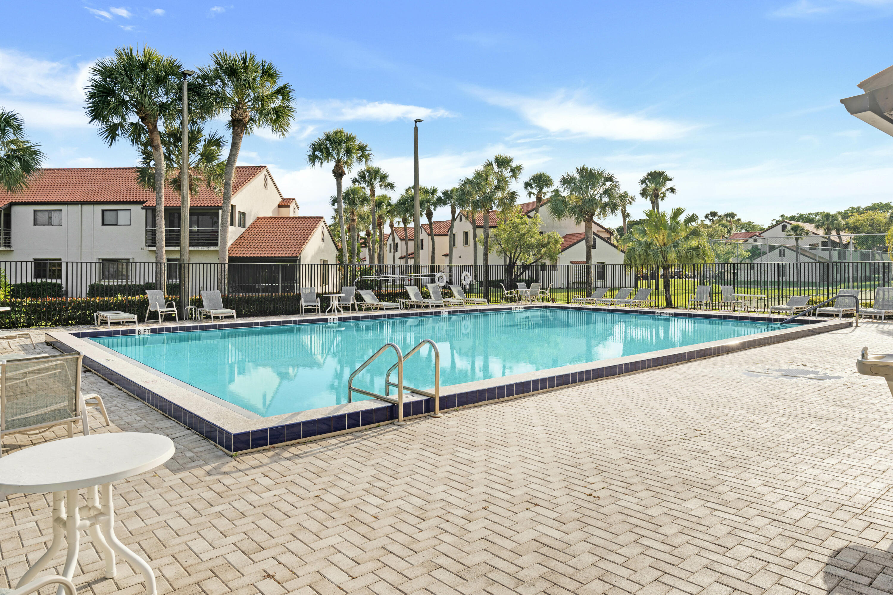 SOUTH LAKE CONDO - Residential