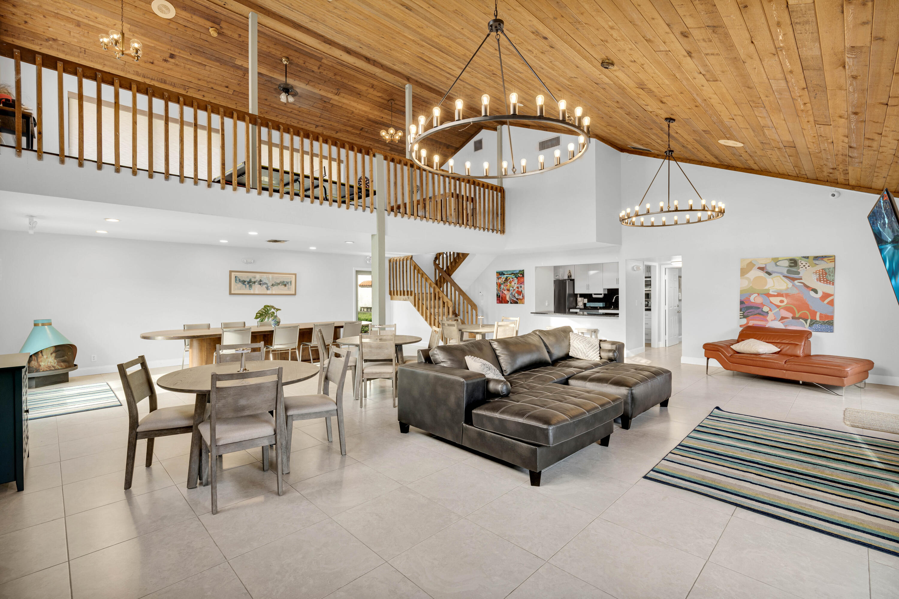 SOUTH LAKE CONDO - Residential