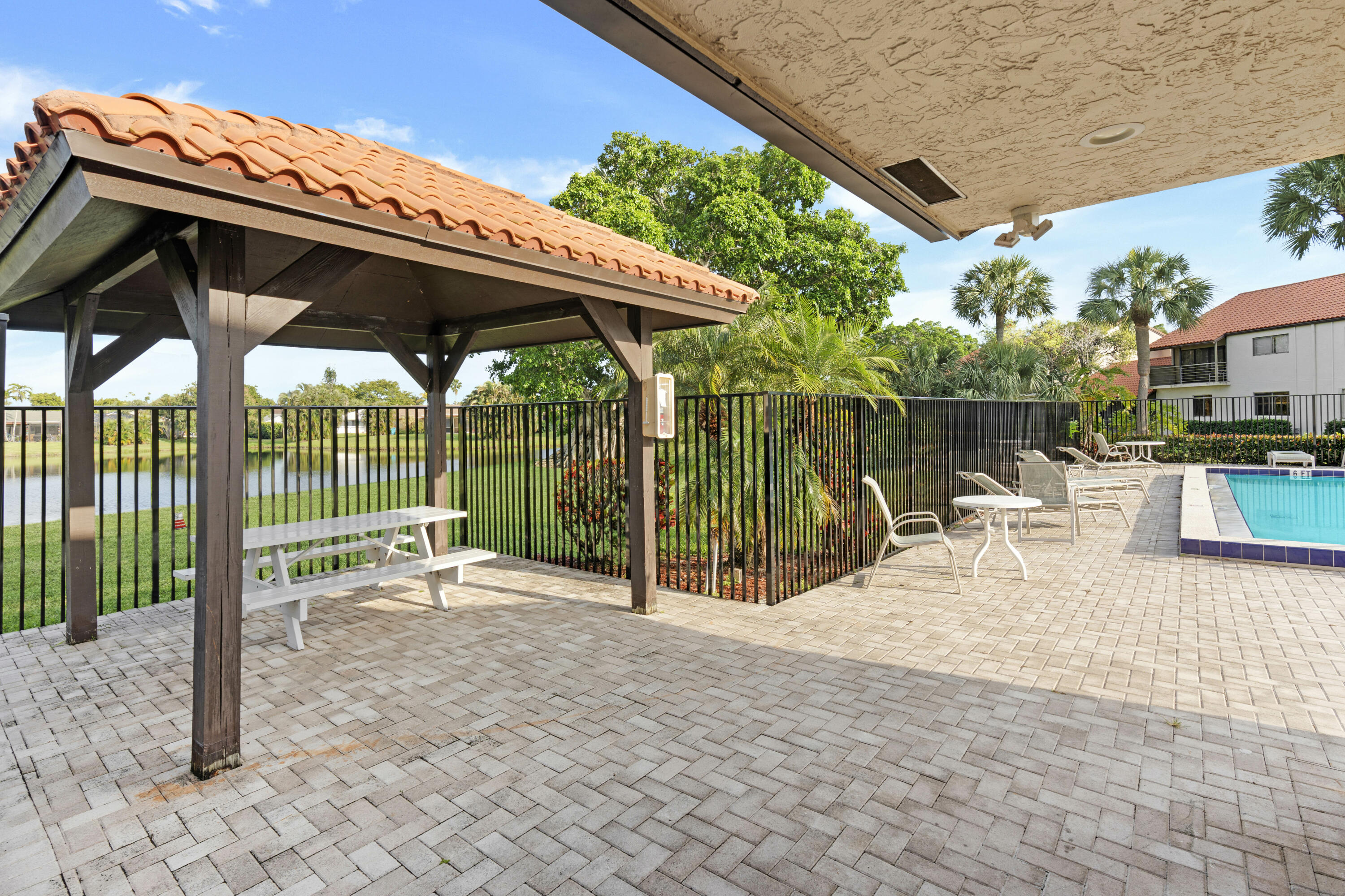 SOUTH LAKE CONDO - Residential