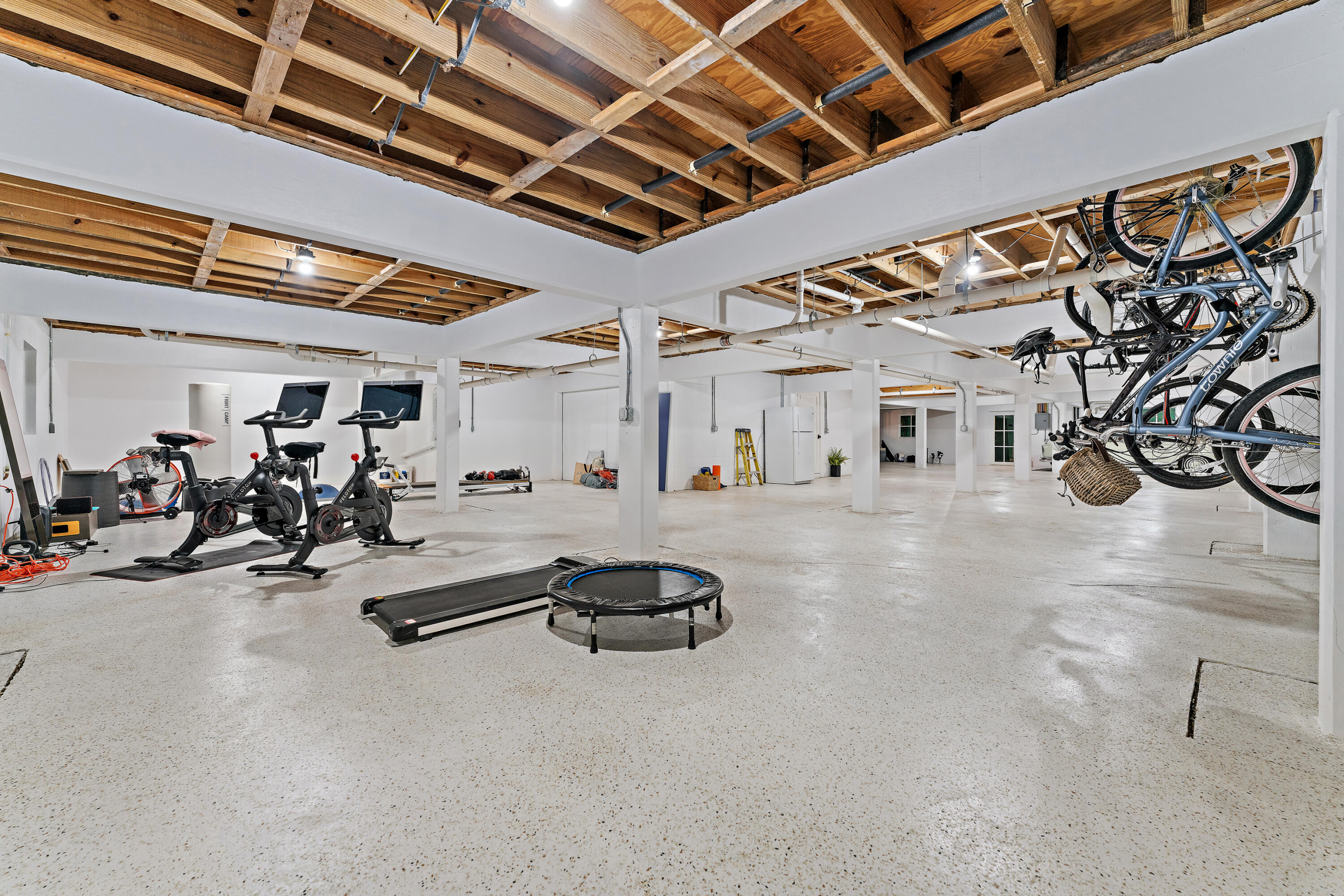 RIVERVIEW (SEWALL'S POINT) - Residential Lease