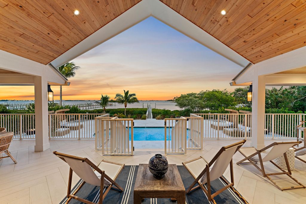 Photo of 116 S Sewalls Point Road, Sewalls Point, FL 34996 (MLS # B26026546)