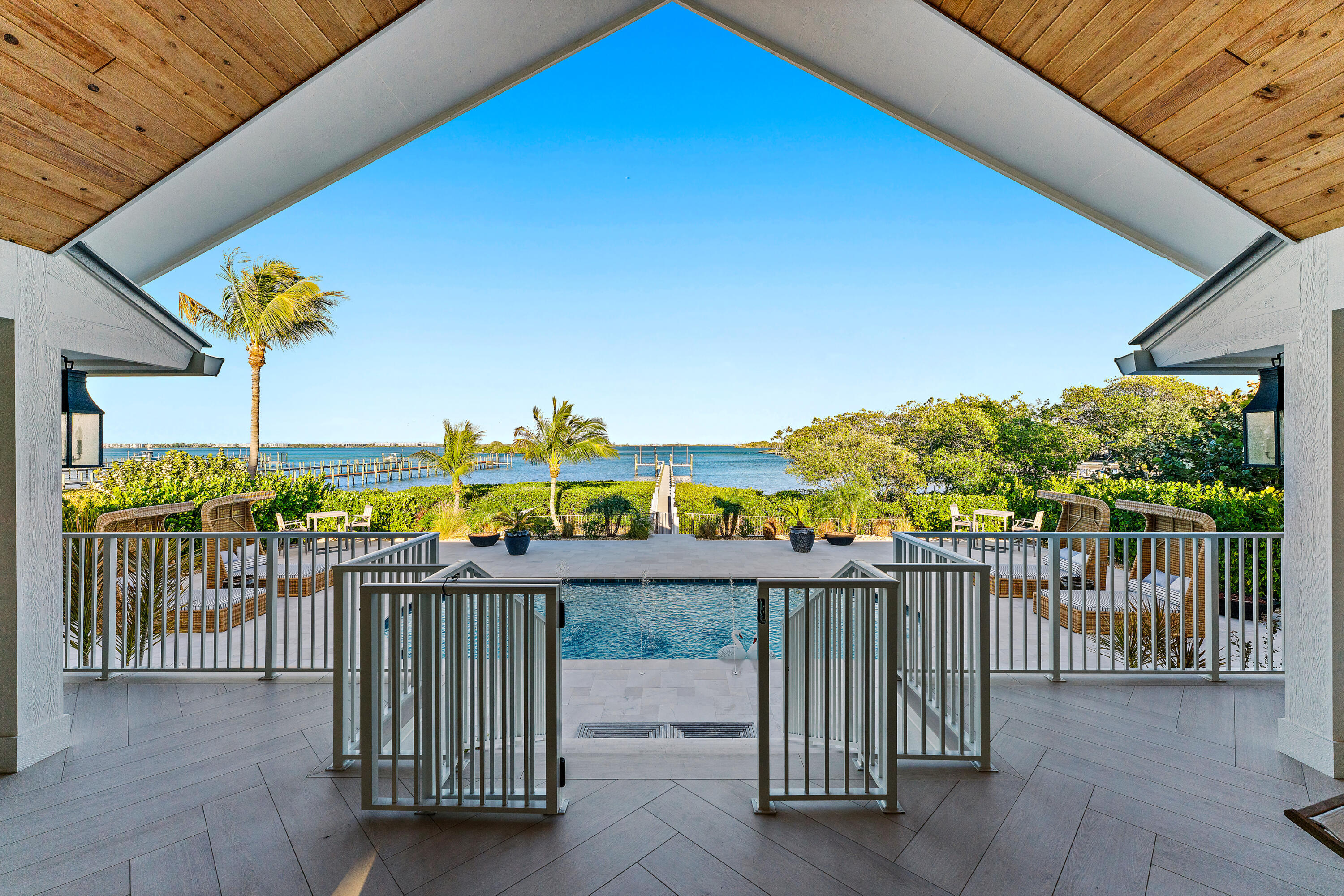 RIVERVIEW (SEWALL'S POINT) - Residential Lease