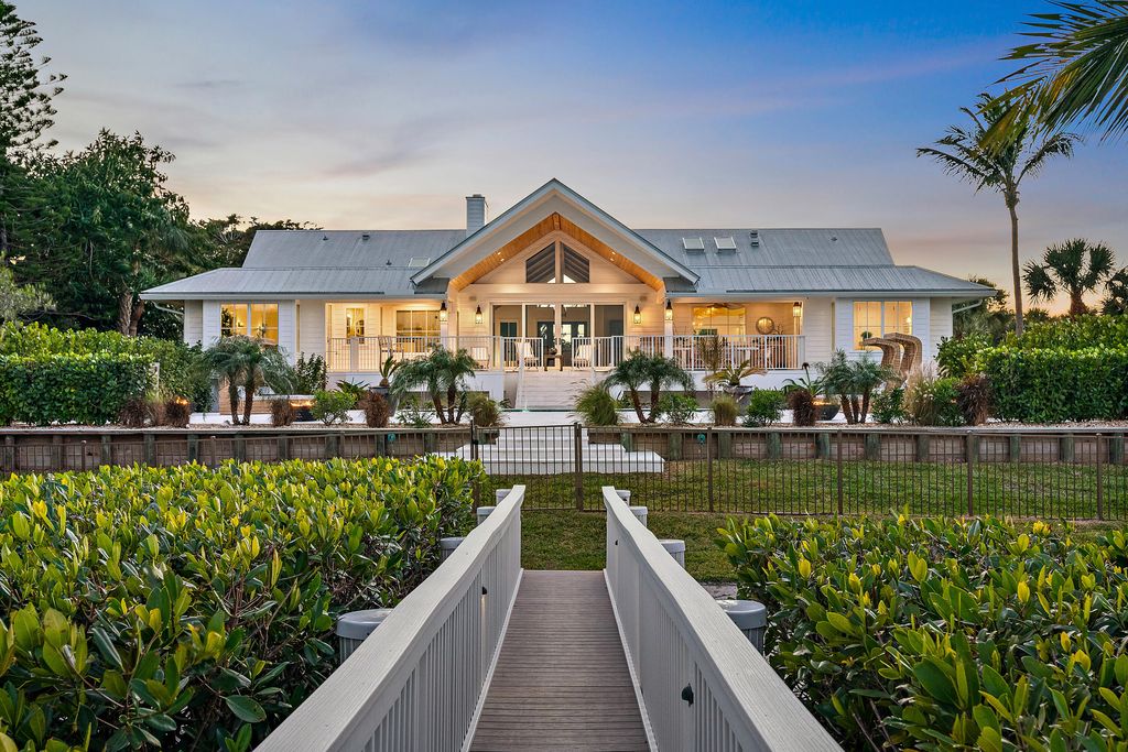 Photo of 116 S Sewalls Point Road, Sewalls Point, FL 34996 (MLS # B26026546)