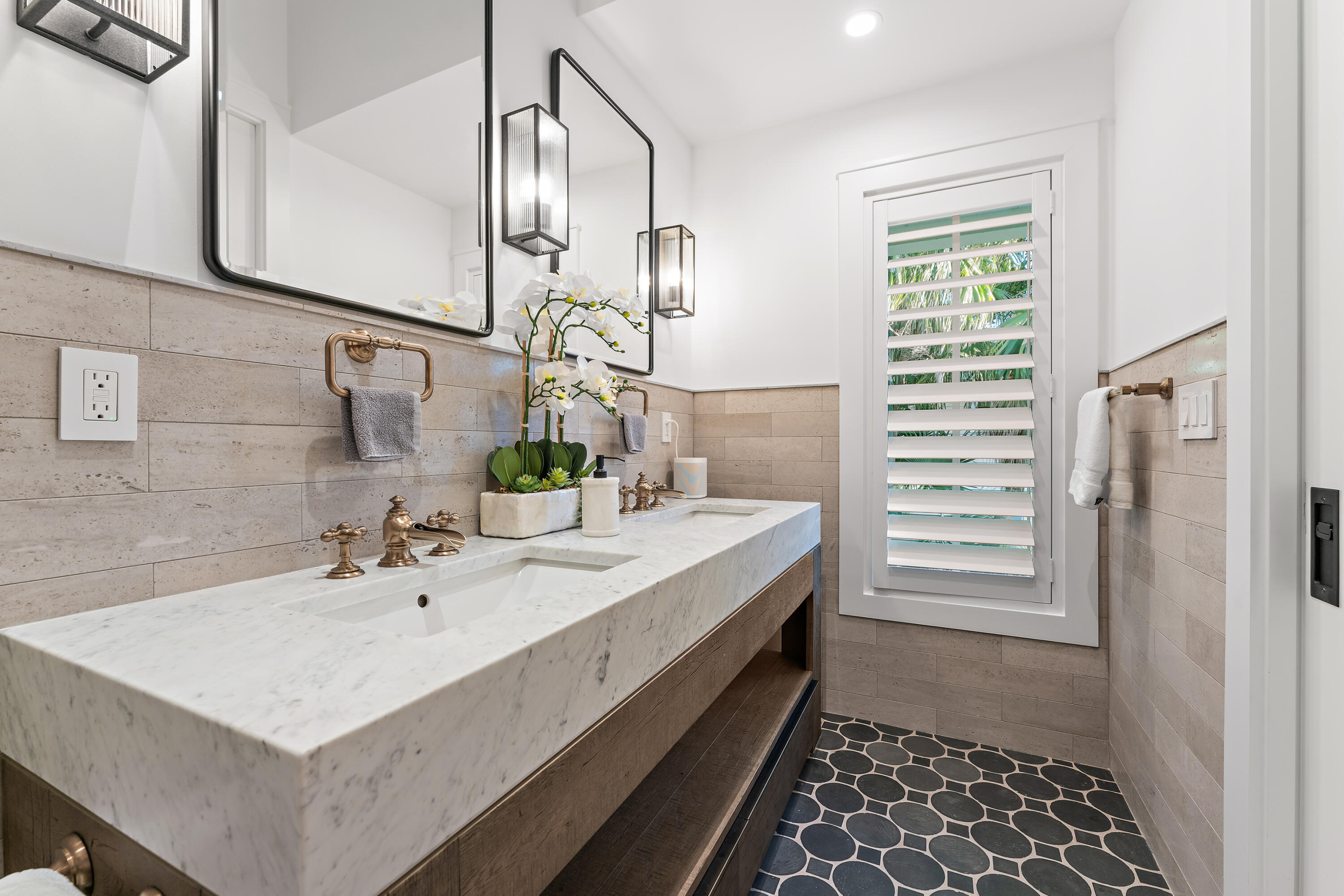 RIVERVIEW (SEWALL'S POINT) - Residential Lease