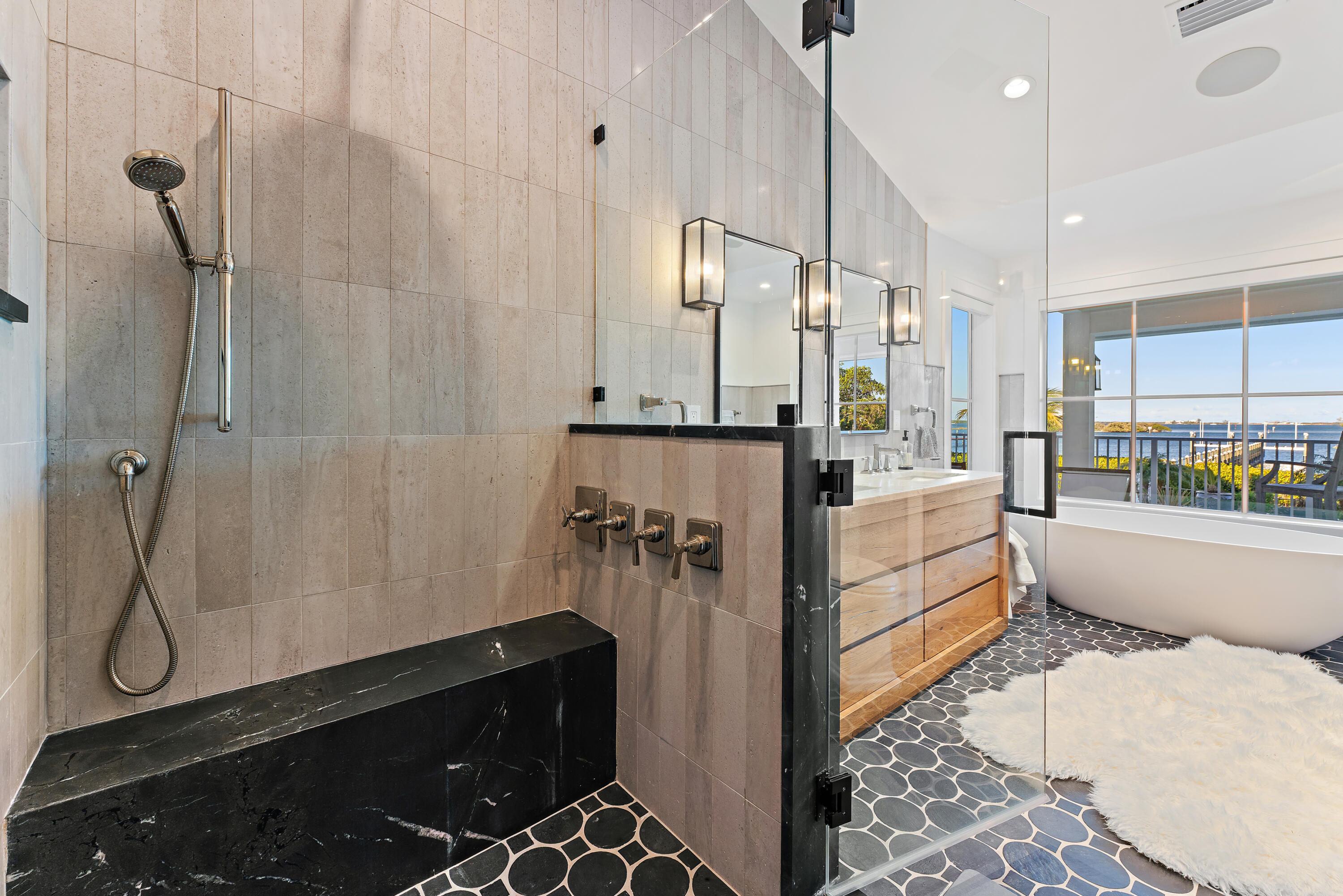 RIVERVIEW (SEWALL'S POINT) - Residential Lease
