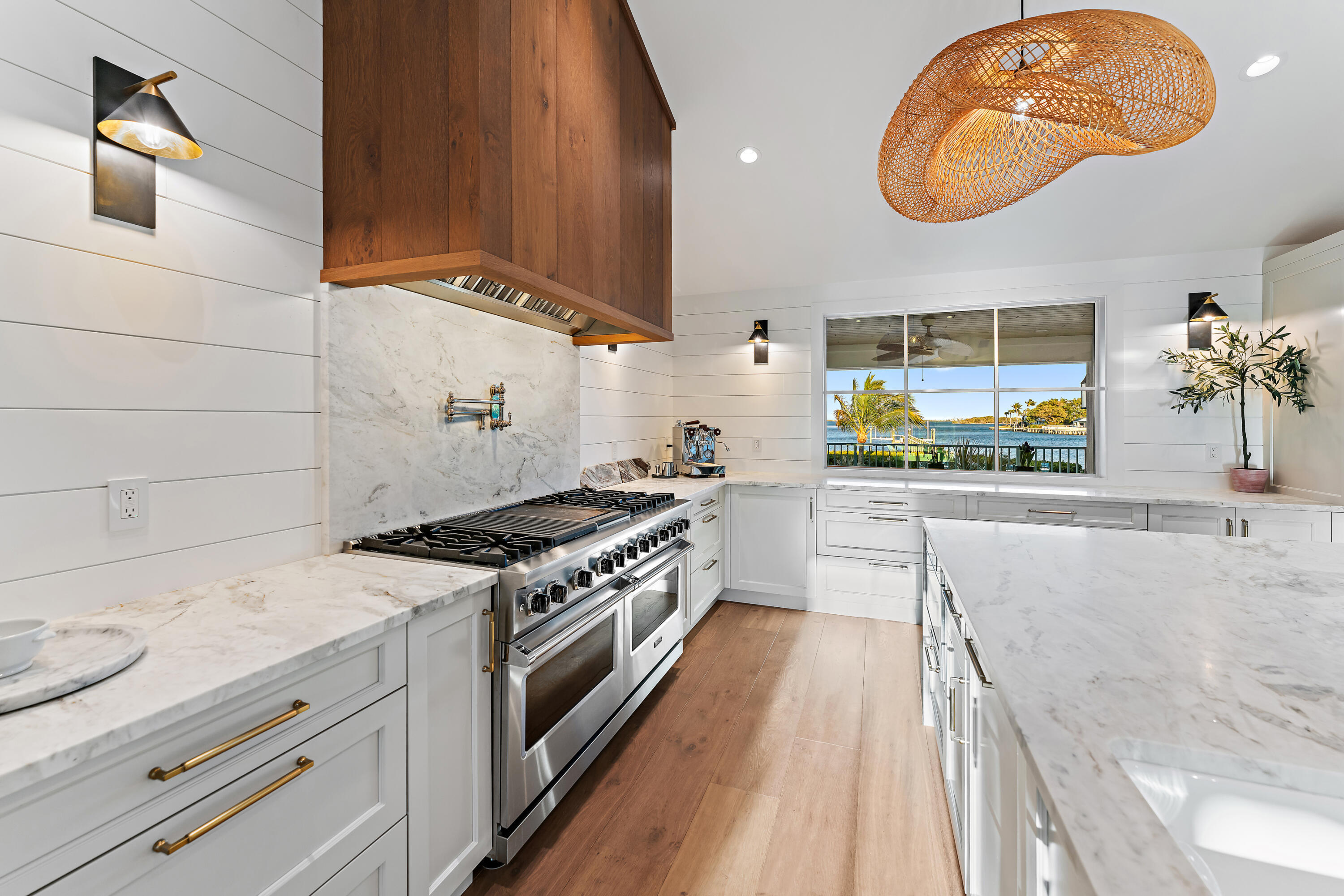 RIVERVIEW (SEWALL'S POINT) - Residential Lease