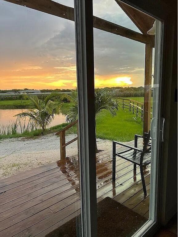 TEN SQUARE FARMS (A OF E) - Residential