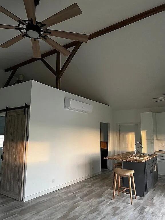 TEN SQUARE FARMS (A OF E) - Residential