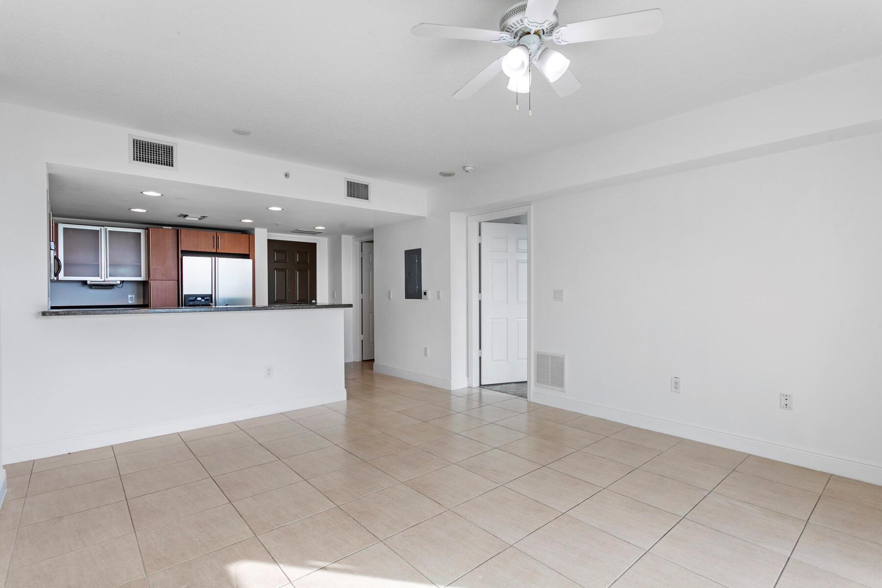610 CLEMATIS CONDO - Residential Lease