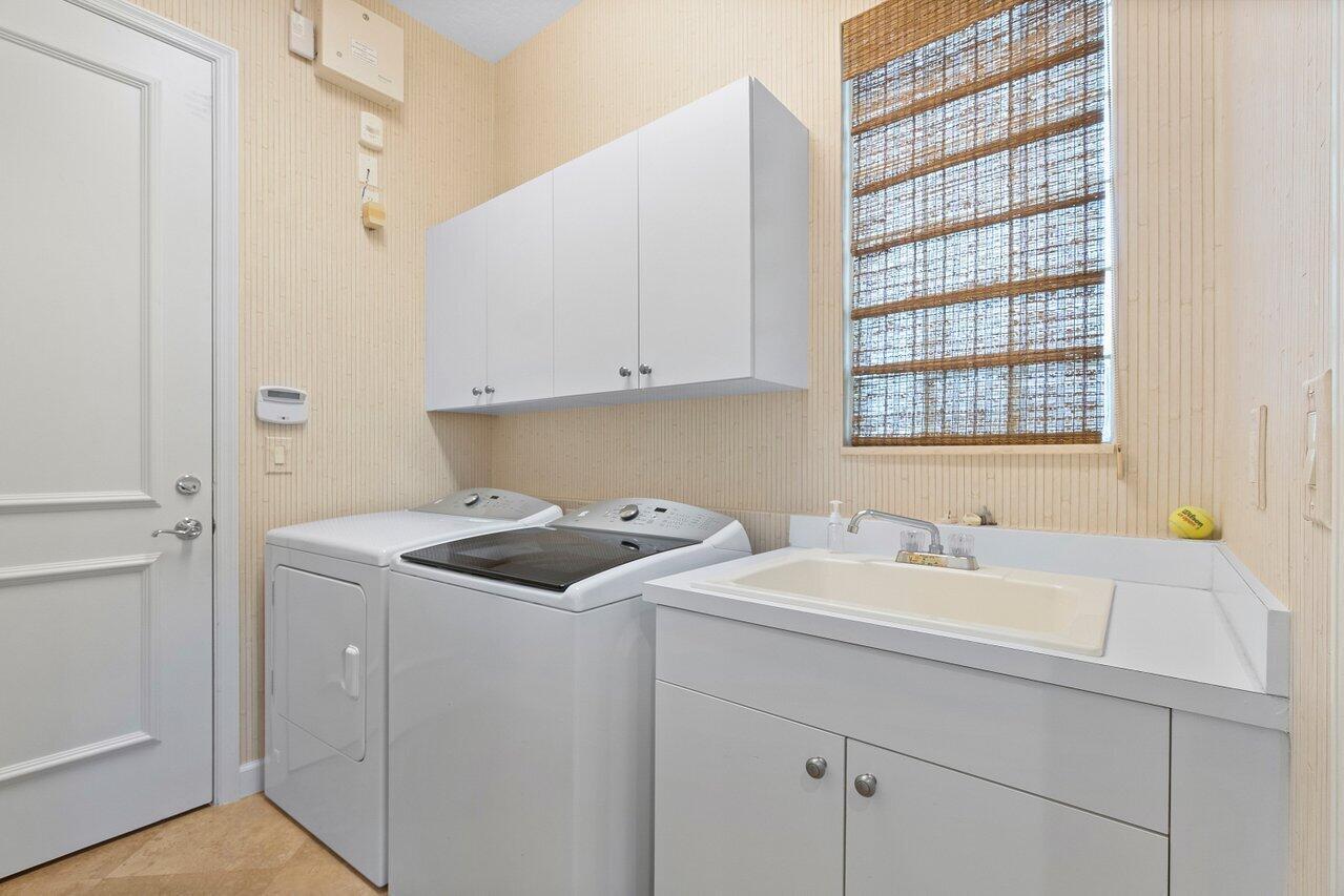 MIRASOL PAR 14 - Residential Lease