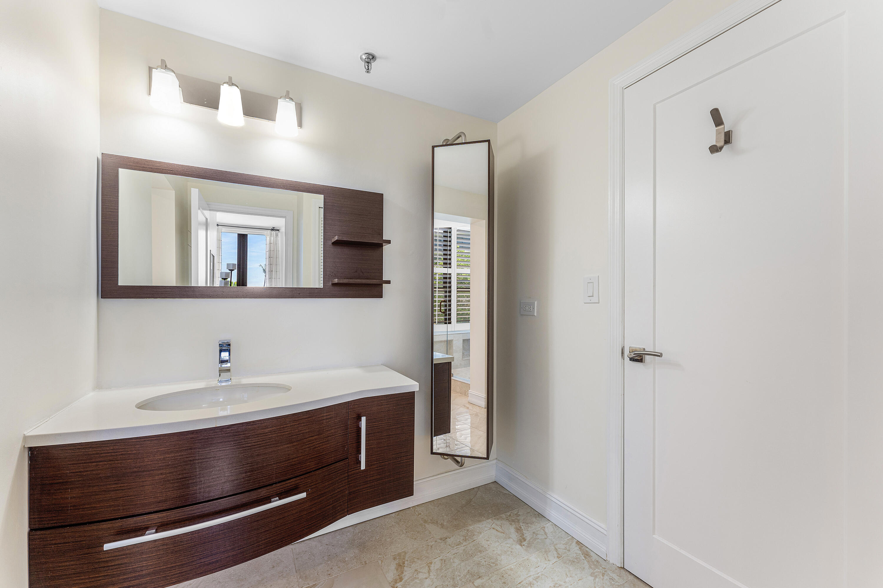 THIRTY ONE TWENTY CONDO - Residential