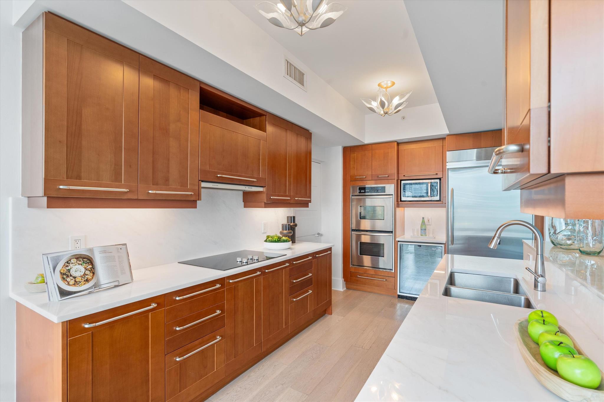 LAS OLAS RIVER HOUSE COND - Residential