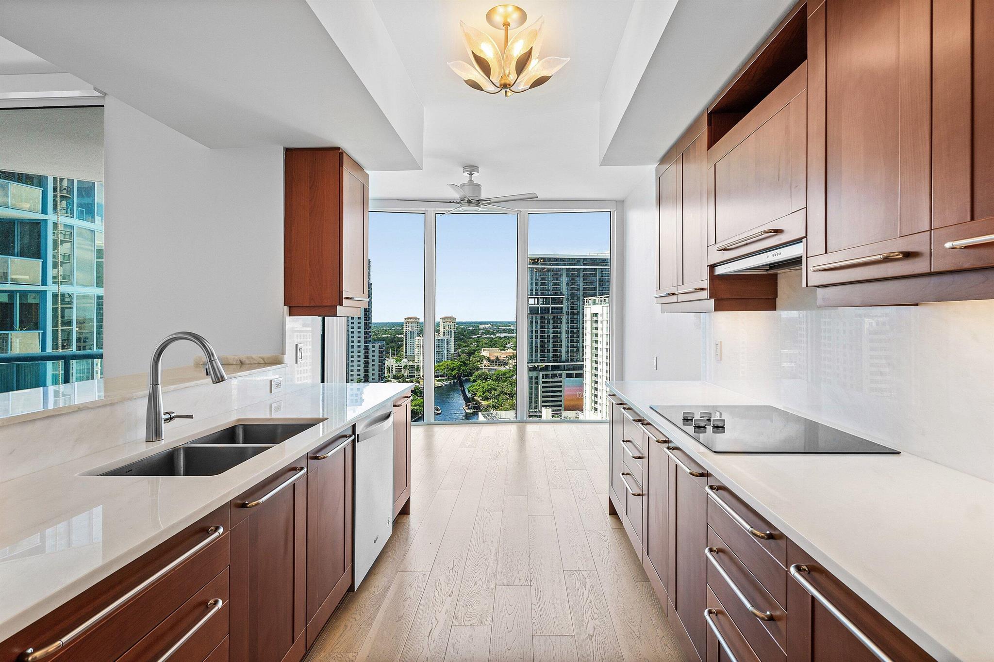 LAS OLAS RIVER HOUSE COND - Residential