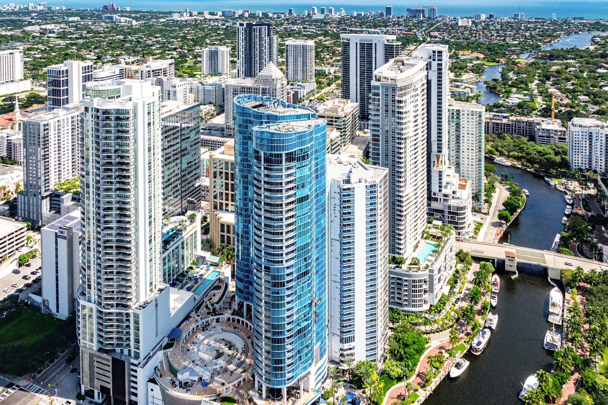 LAS OLAS RIVER HOUSE COND - Residential