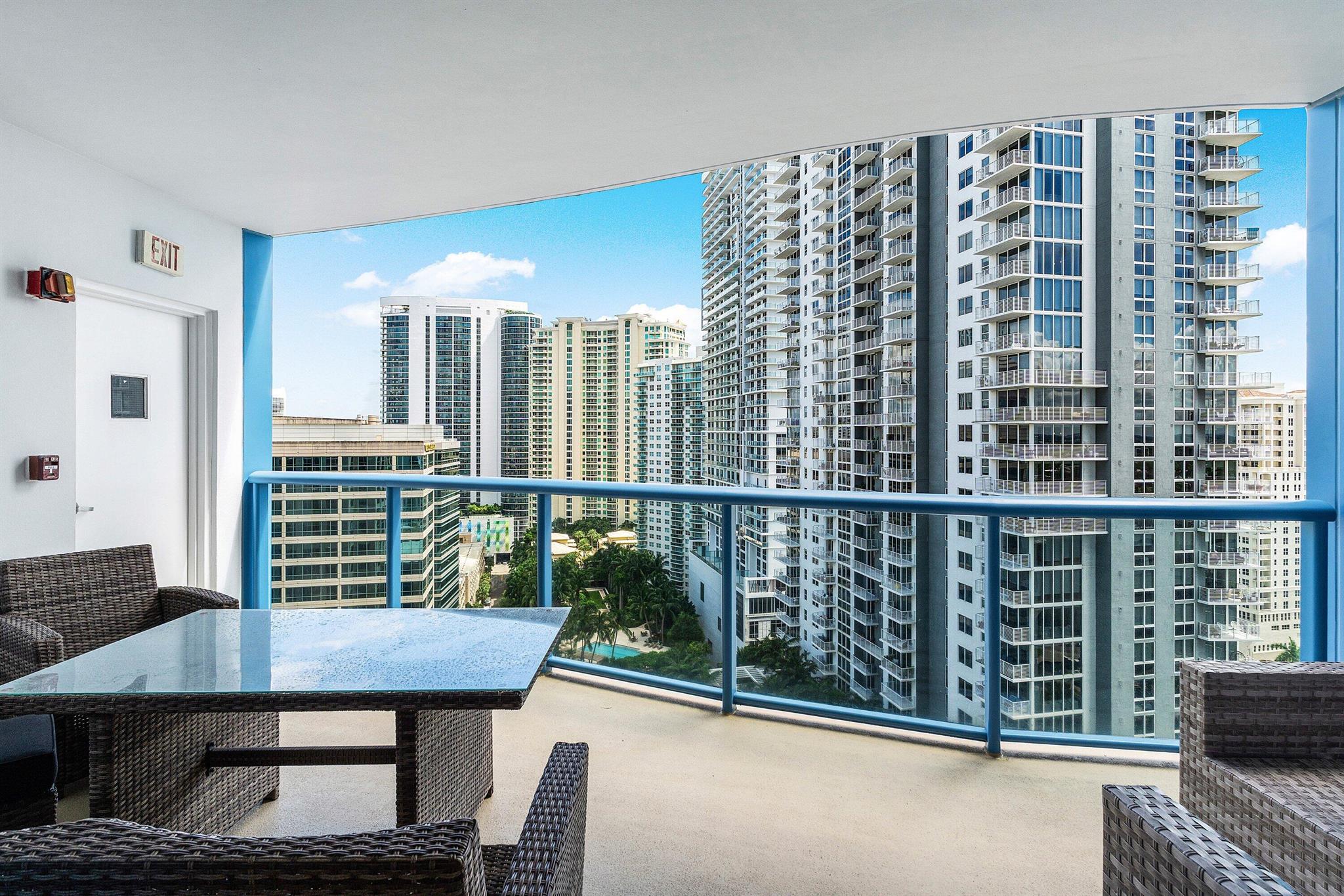 LAS OLAS RIVER HOUSE COND - Residential