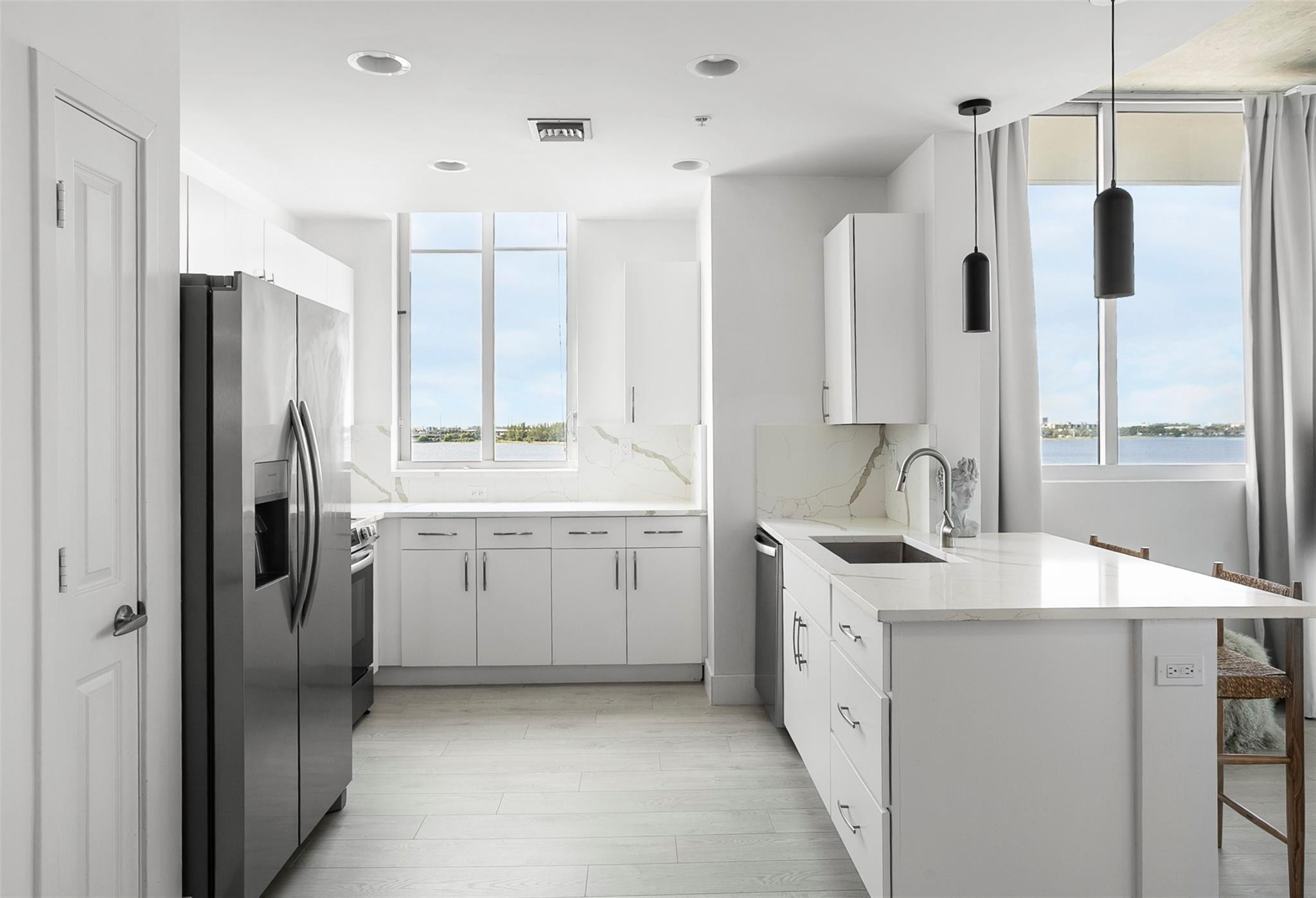 300 S Australian Avenue 507