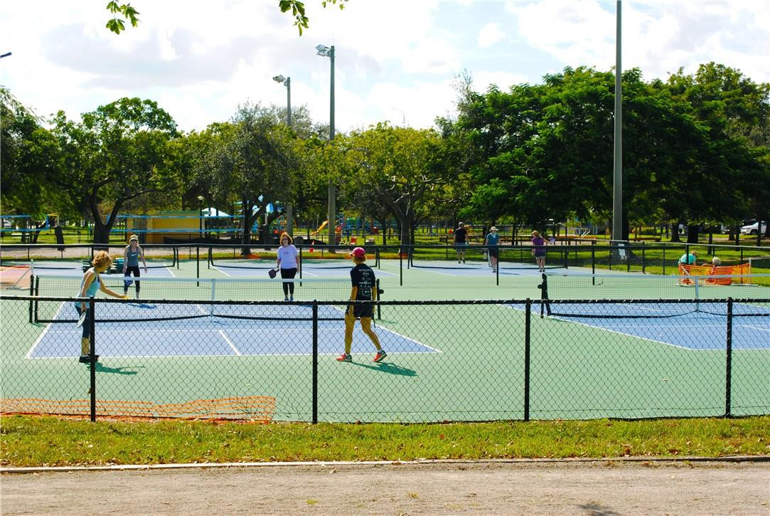 POMPANO BEACH BLOUNT BROS - Residential