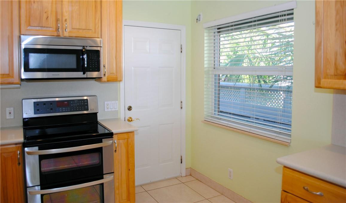 POMPANO BEACH BLOUNT BROS - Residential